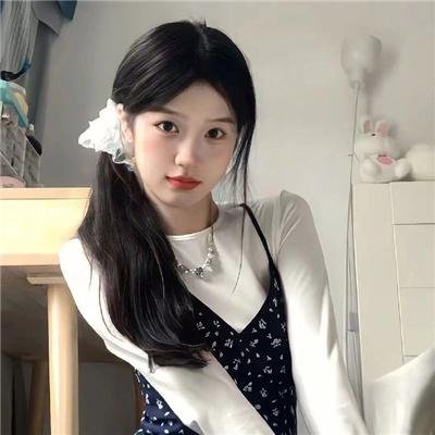 乳房与月亮